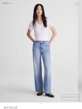 Madewell  the perfect vintage wide leg jean
$148 
Size 23 T